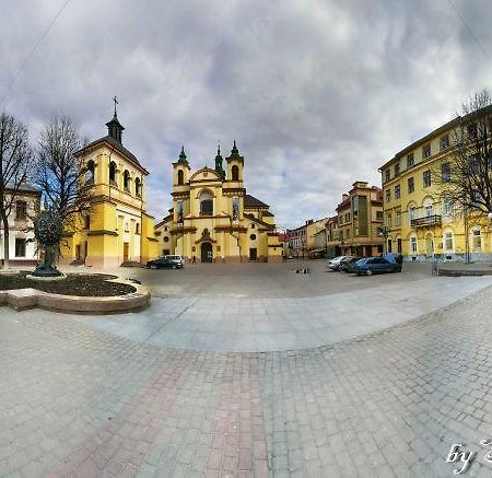 Galytska Apartment Ivano Frankivsk Bagian luar foto