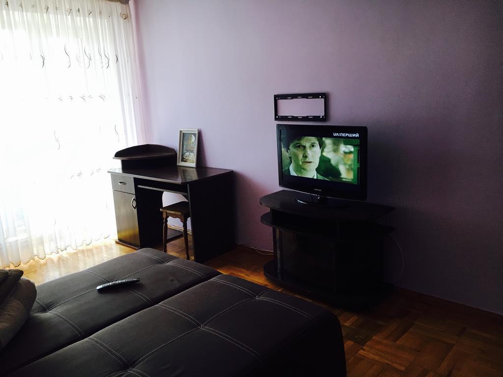 Galytska Apartment Ivano Frankivsk Bagian luar foto